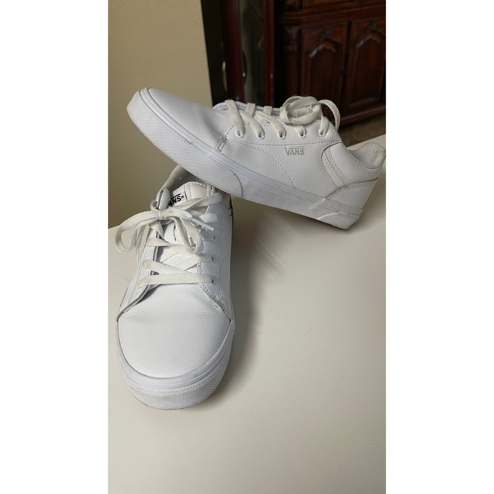 Vans Seldan Tumble White Faux Leather Sneakers Youth 6 Womens 7.5 Lace Up